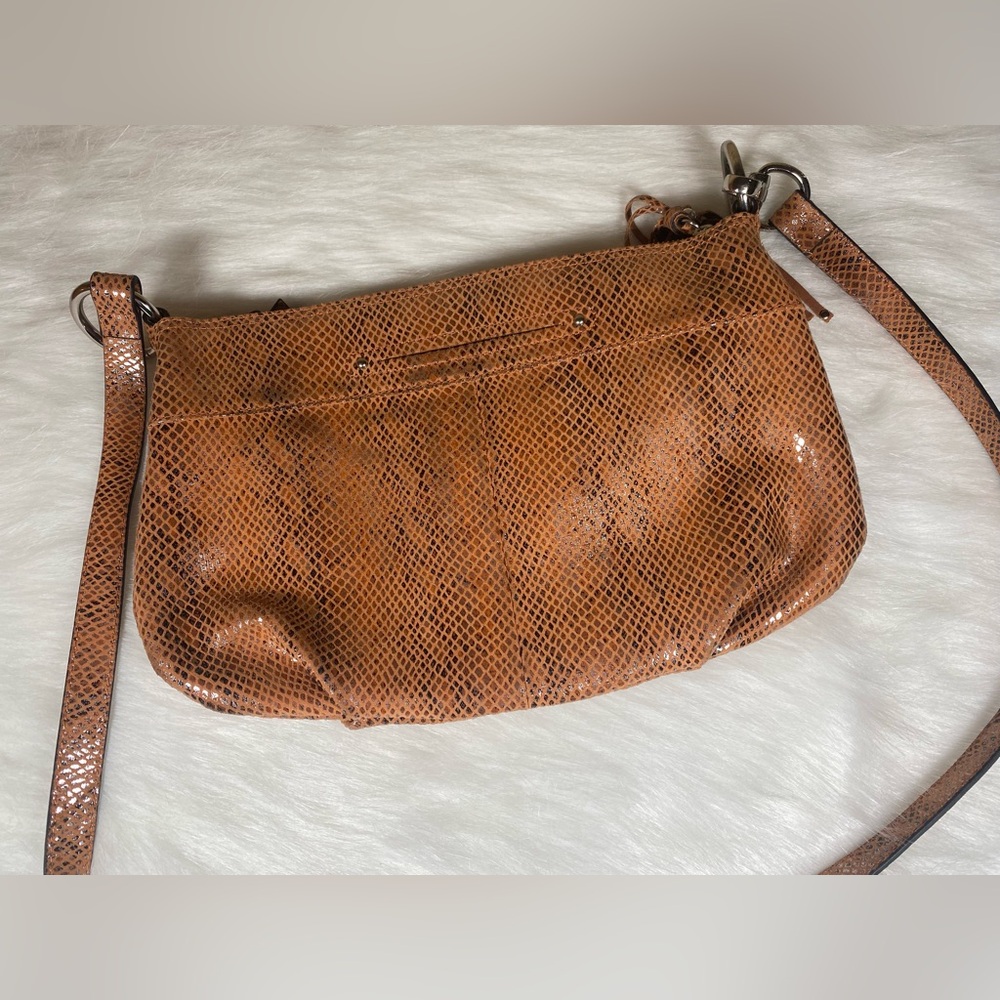 B Makowsky Reptile Print Leather Purse Tassels - Picture 2 of 16